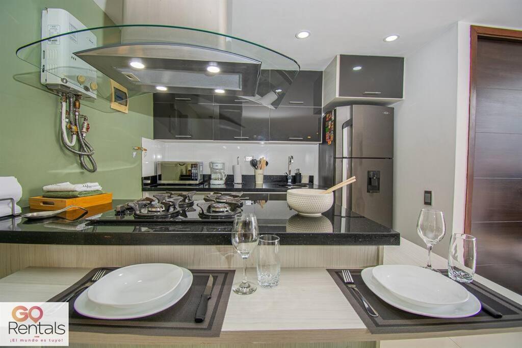 Apartment Cozy Studio, Fast Internet, Poblado, Parking Medellin